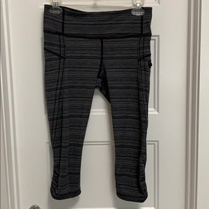 Lululemon work out crops